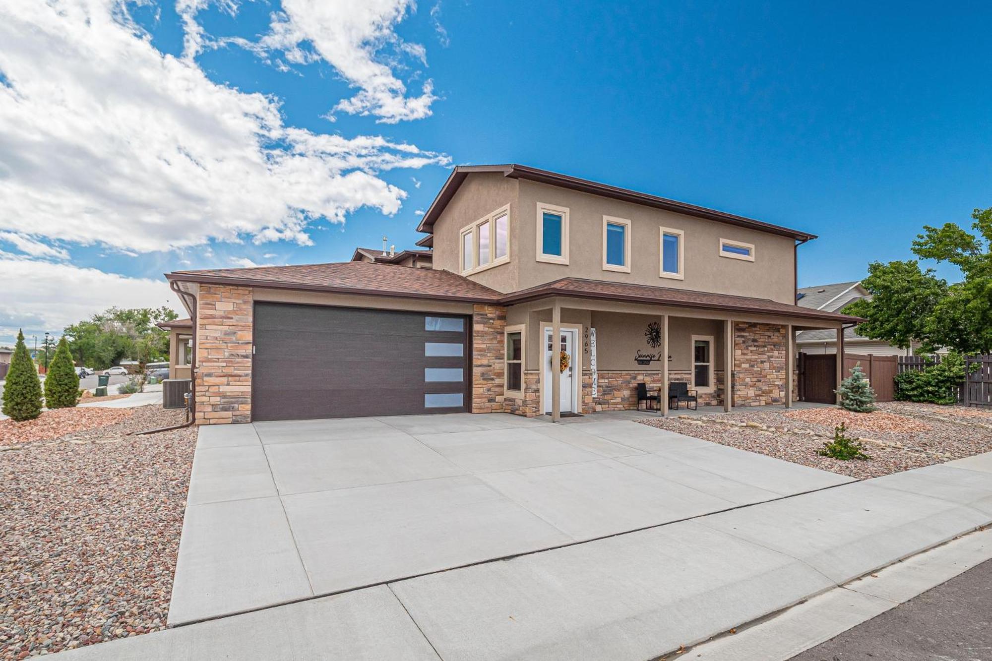 New! Sunrise Mesa- Modern W- Balcony Fenced Yard Apartment Grand Junction Exterior photo