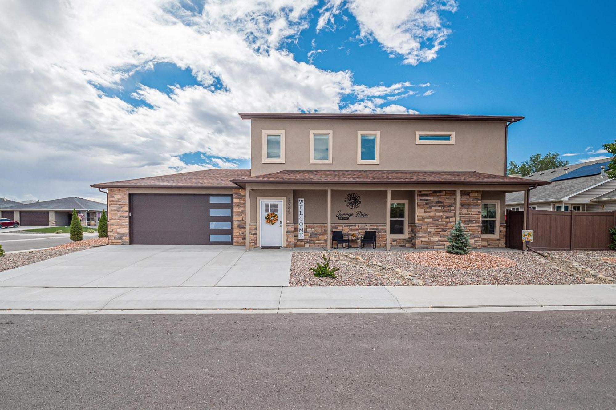 New! Sunrise Mesa- Modern W- Balcony Fenced Yard Apartment Grand Junction Exterior photo